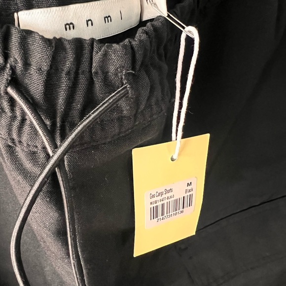 Men's Black Cargo Shorts - Picture 2 of 3